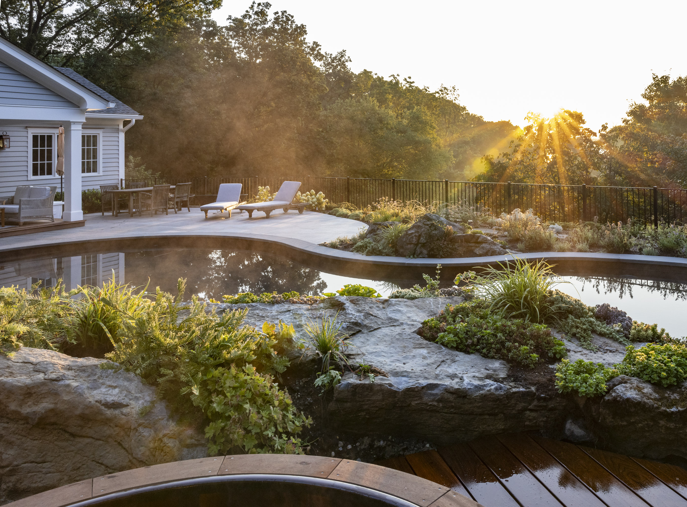 WONDERLAND  Tree Care＋Landscapes - photography by Graphic Image Group Inc.